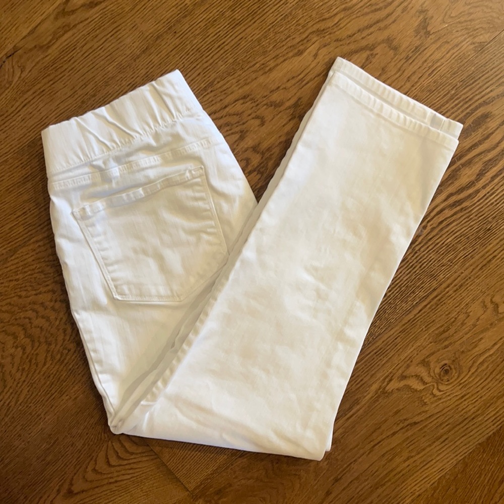 ☀️🌈 NYDJ WHITE pull on skinny jeans